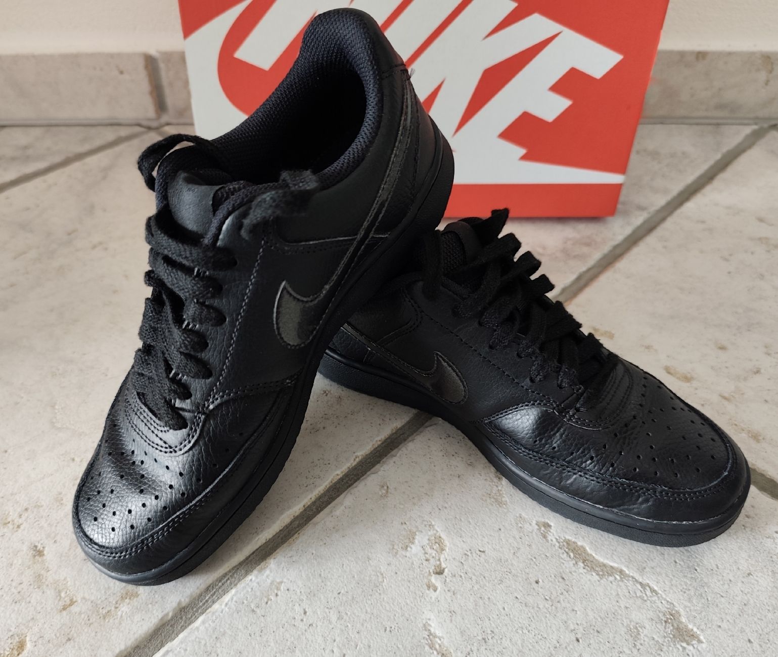 Nike Scarpe da donna: Nike  Sneaker Schwarz - Grösse 38 – Usato da Chur venduto da Rodanisa 6