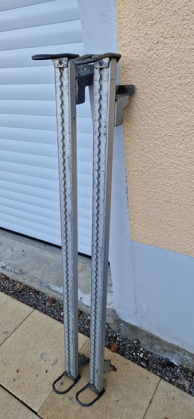 Portapacchi: Barres de toit Sortimo avec rails d'arrimage – Usato da St. Ursen venduto da cpi23 1