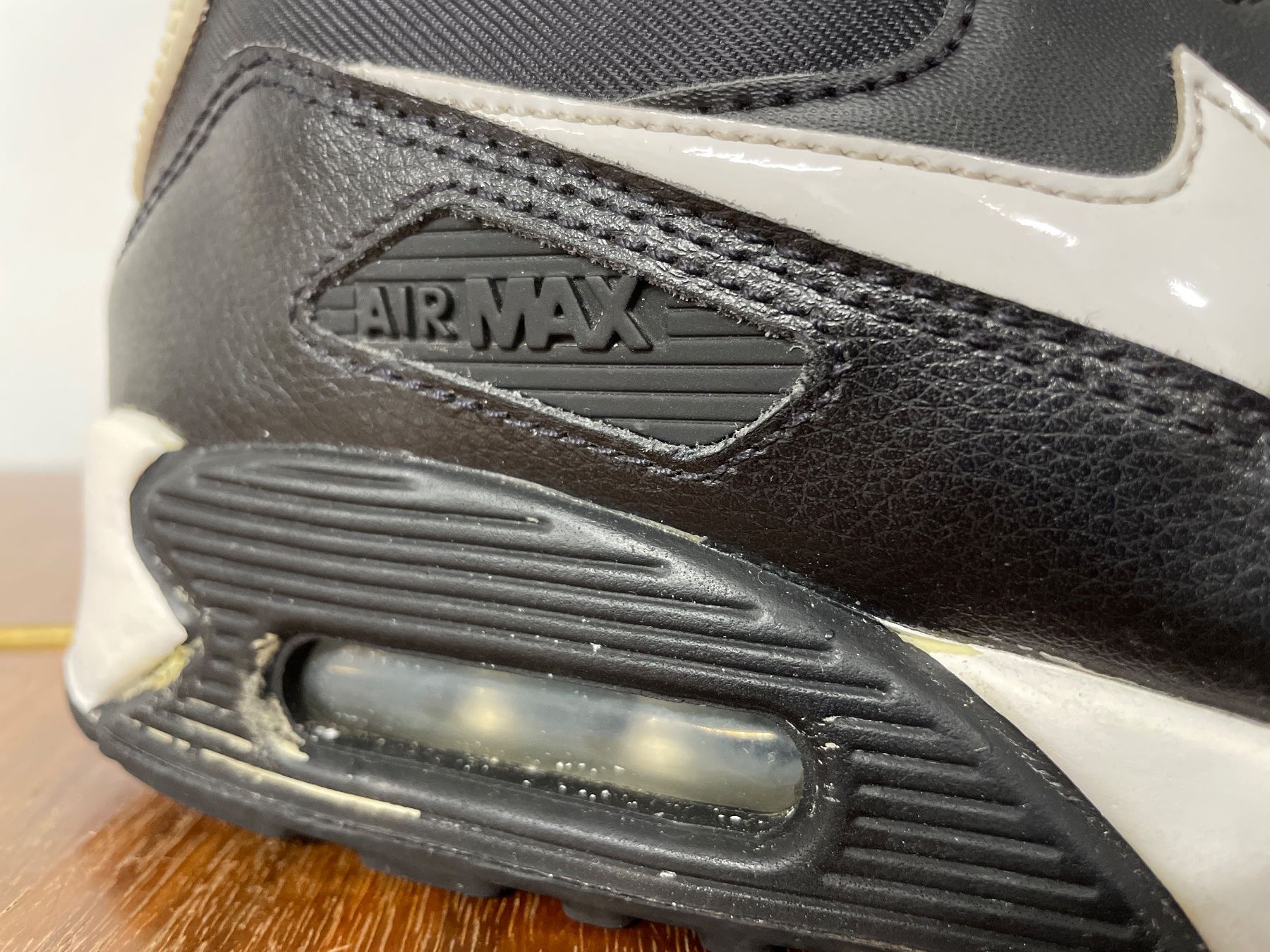 Nike Scarpe da donna: NIKE Air Max Sneaker Gr. 37.5 – Usato da Frasnacht venduto da GracyStore 1