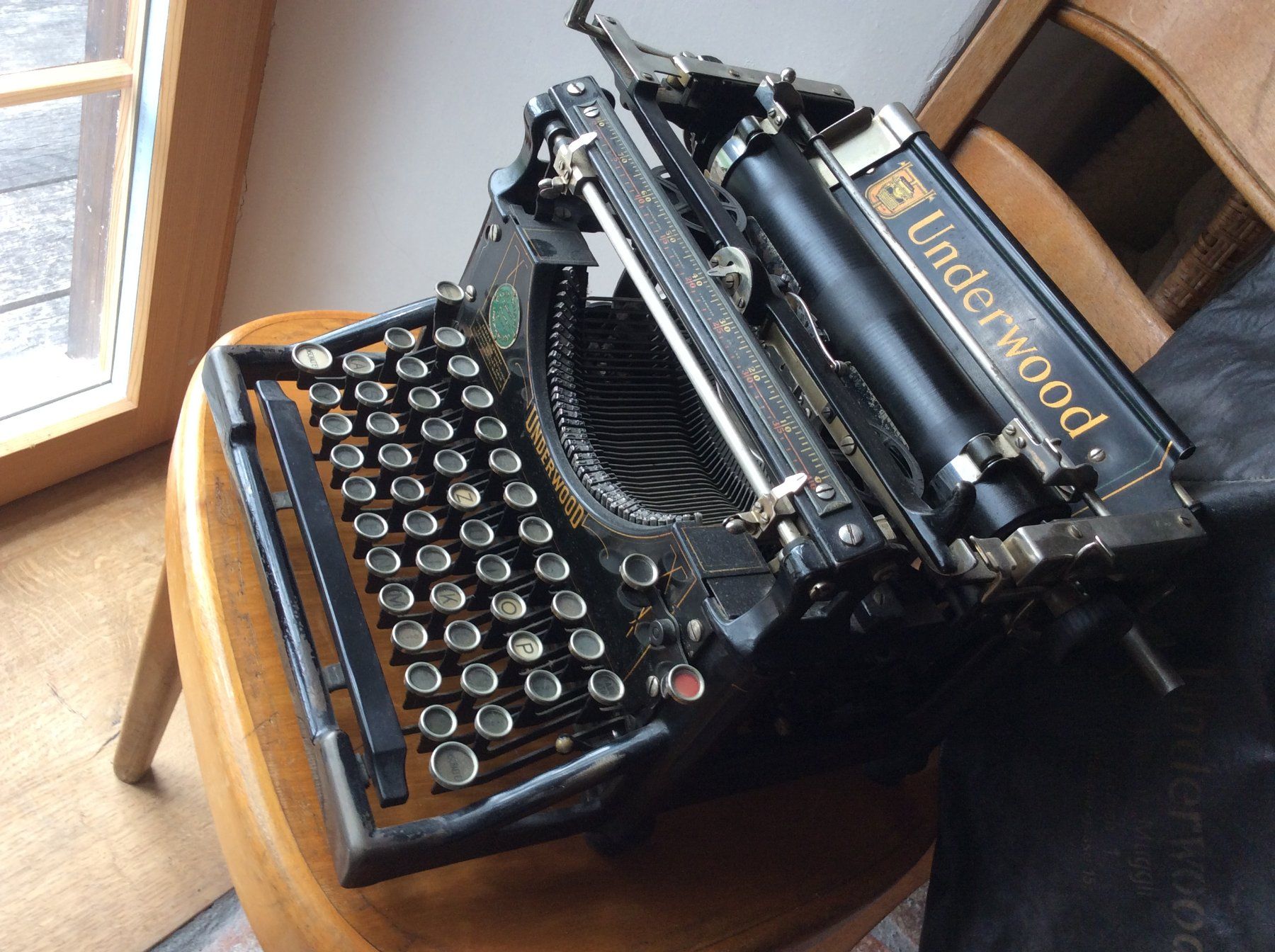 Underwood Schreibmaschinen: Schreibmaschine Underwood – Gebraucht aus Malans GR von basile001