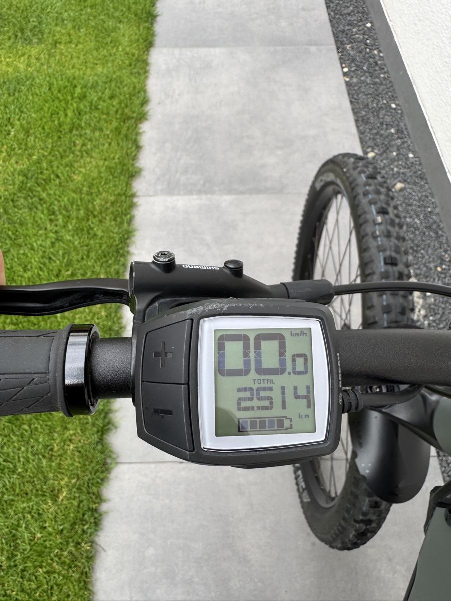 Focus Vélos: Focus Thron 2 Fully E-Bike bosch – D'occasion à Buttikon SZ par LEDUPGRADE 4