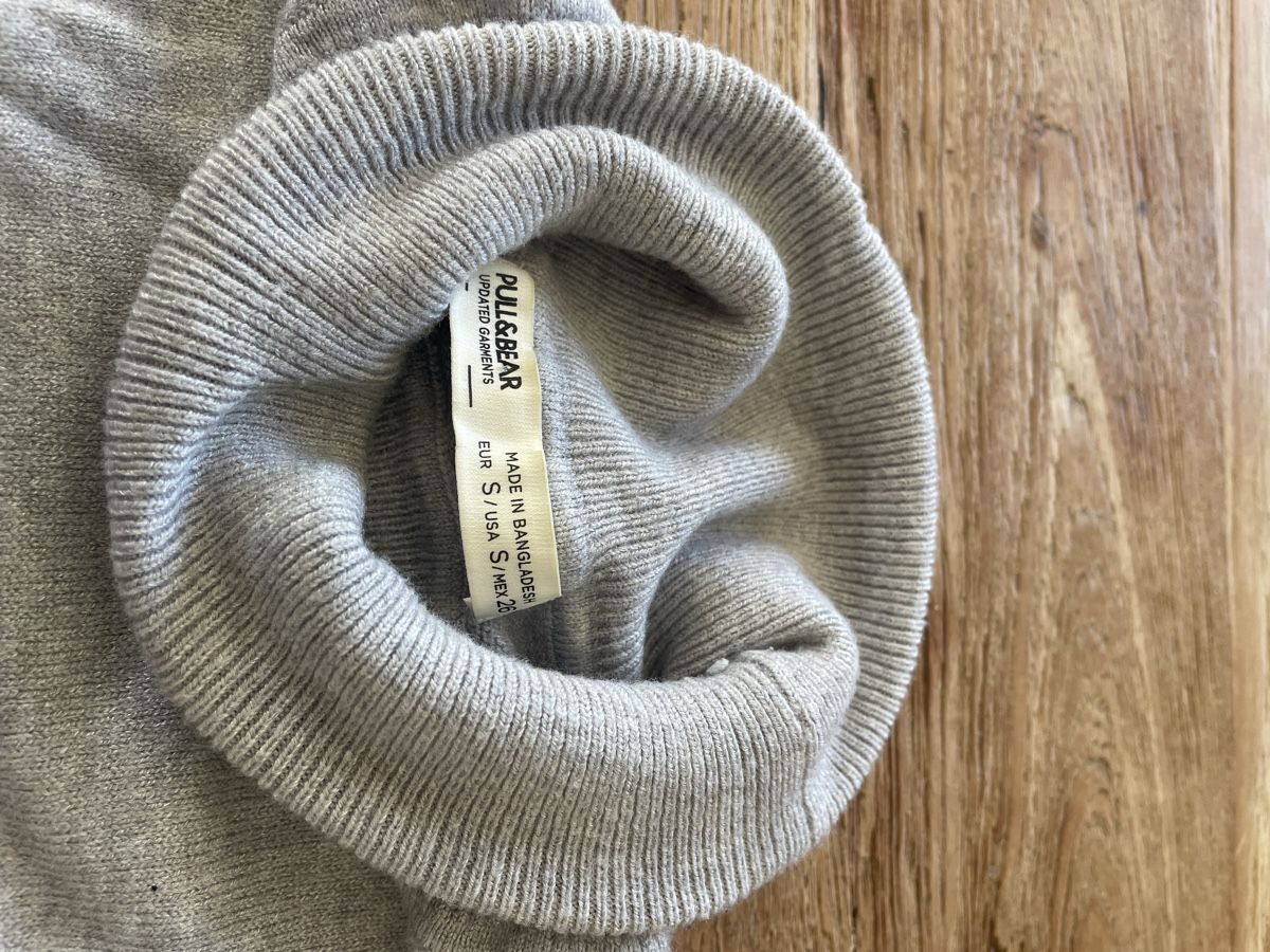 Pull&Bear Pulls & Sweat-shirts: Pull&Bear Rollkragenpullover, hellgrau, Grösse S – D'occasion à St.Urban par leo_7gfq 1