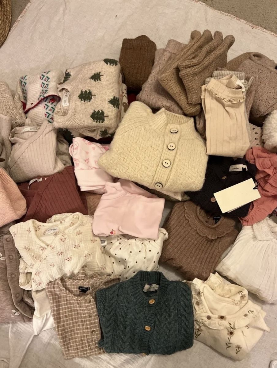 H&M Kleiderpakete & -sets: Großes Kleidungspaket Gr. 68 Mädchen – Gebraucht aus Egg b. Zürich von bia_5tmv