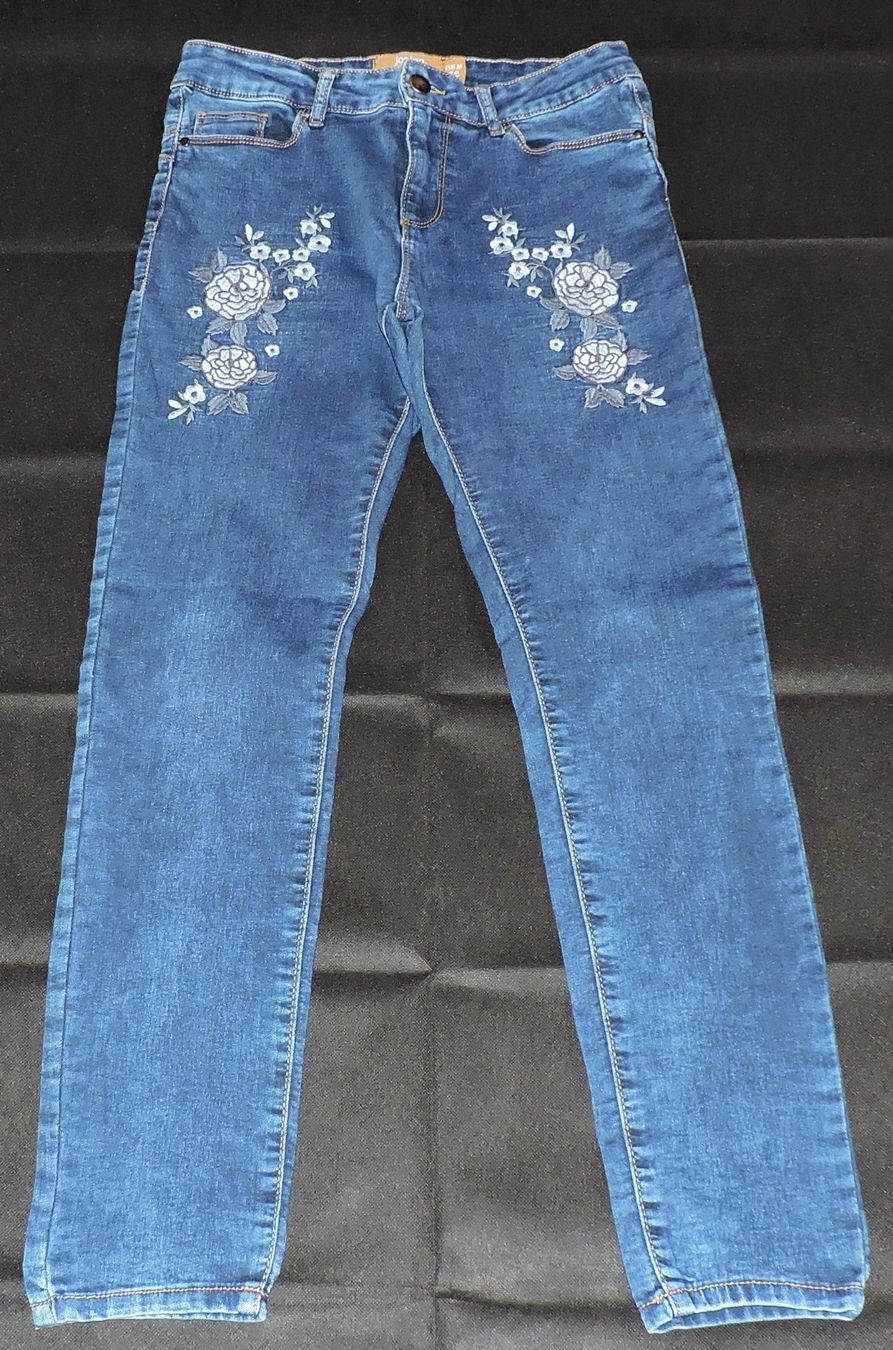 Jeans: 💝Jeans 💝T:  36 – Usato da Sorvilier venduto da ven2tou