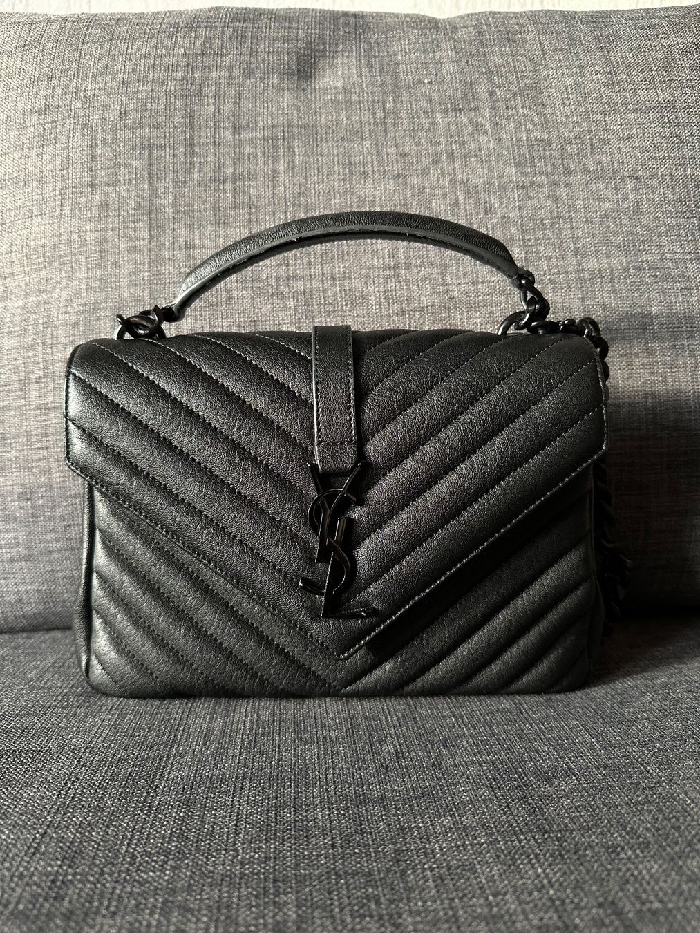 Saint Laurent Borse da donna: YSL Medium College Bag in Black – Nuovo (secondo la descrizione) da Kloten venduto da mariyama 8