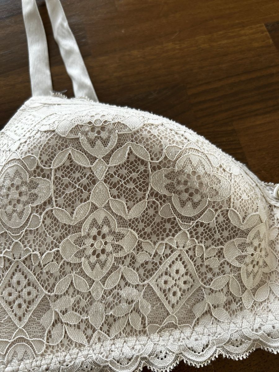 Intimissimi Altra biancheria intima: Intimissimi Triangel-BH "Adele" Cream Spitze Gr. 80D – Usato da Balsthal venduto da LaLiLu77 1