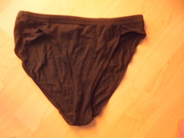 Altra biancheria intima: Slip Schwarz Gr. L – Usato da Hinwil venduto da Glasperlen 1