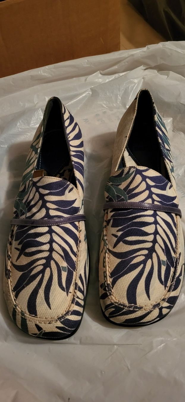 Bally Scarpe da donna: NEU Bally flache Schuhe Grösse 37 – Nuovo (secondo la descrizione) da Basel venduto da kri_wd99