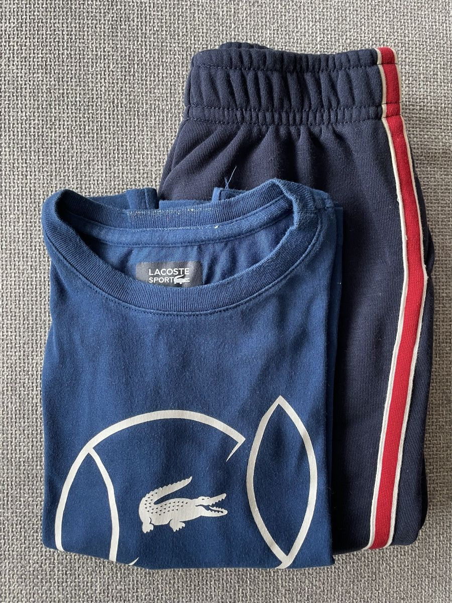 Lacoste Lotti & Set di vestiti: Lacoste 2-piece set boy 4Y 104cm – Usato da Lausanne venduto da Jarosz