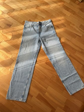 Mango Mid-Waist Jeans, Gr. 36, hellblau