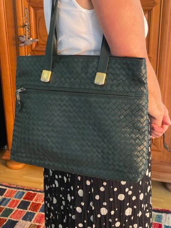 Handtasche dunkelgrün Leder geflochten, guter Zustand