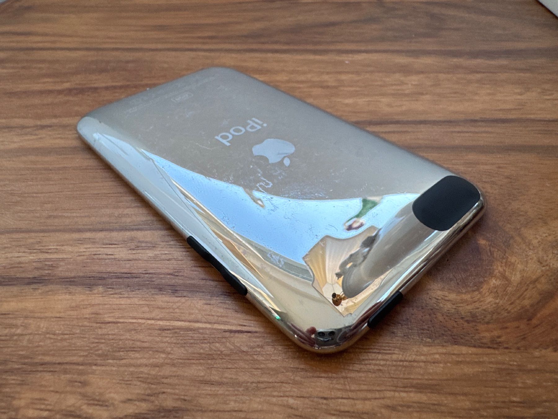 Apple Tragbarer Mediaplayer: iPod touch 3G 32GB – Gebraucht aus St. Gallen von hae_6rmh 3