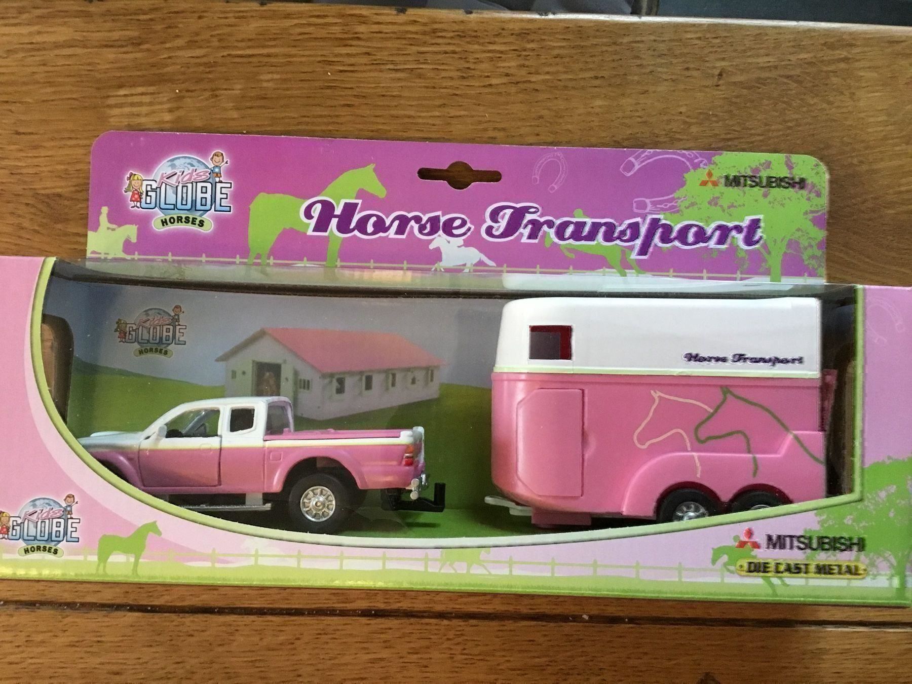 Mitsubishi Modellautos: Pferdetransport mit Mitsubishi Pickup – Neu und originalverpackt aus Erlenbach im Simmental von Model_box 1