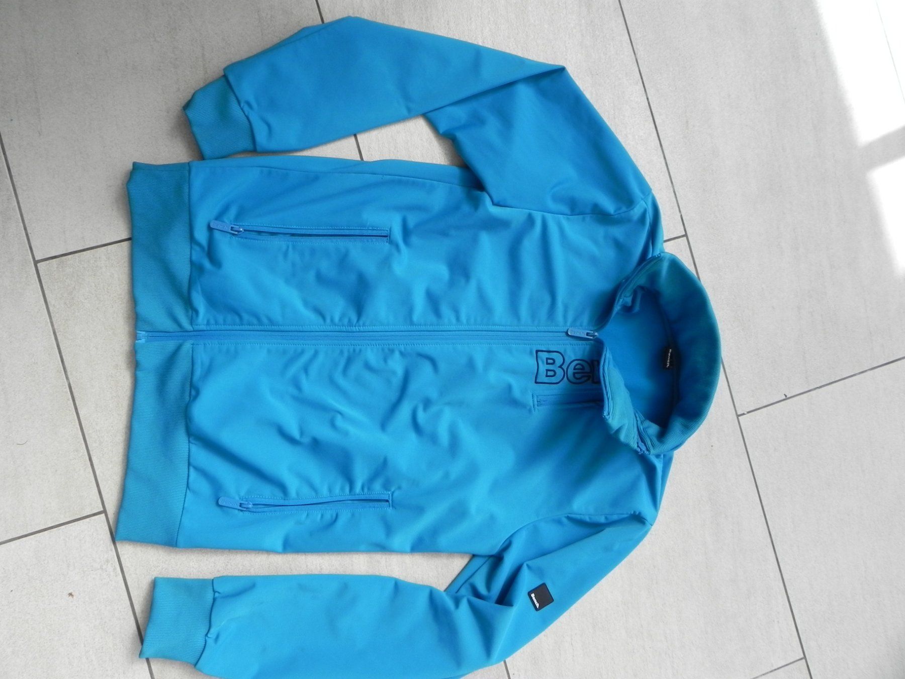 Bench Giacche: Bench Jacke Grösse S – Usato da Stallikon venduto da pcerny16