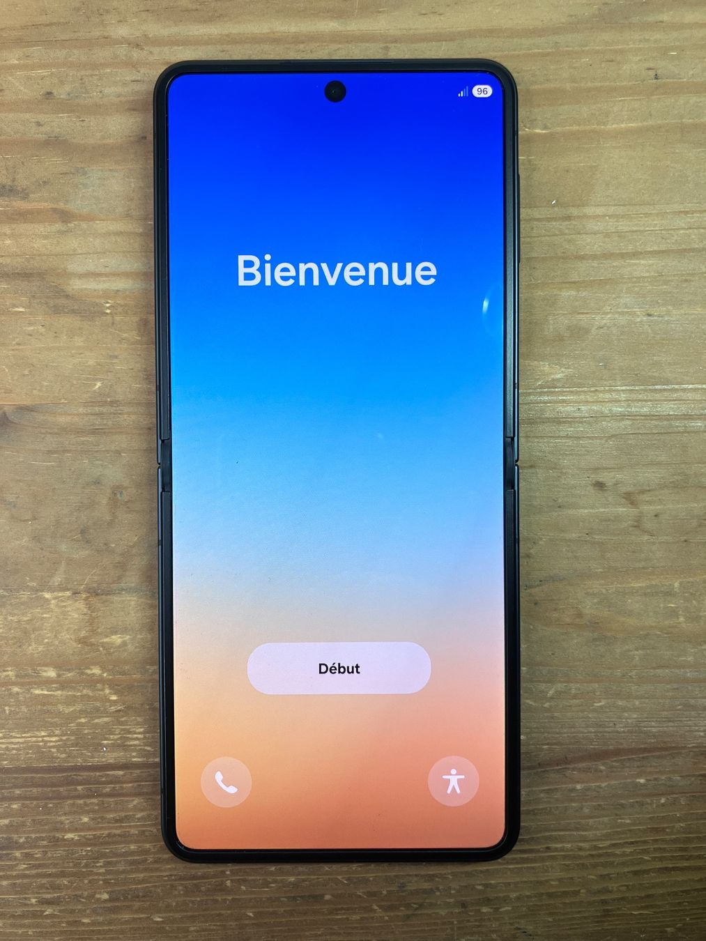 Samsung Handys / Smartphones: Samsung Galaxy Z Flip 8 – Gebraucht aus Flamatt von Top-Shop-1