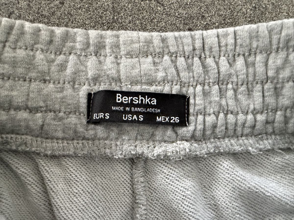 Bershka Hosen: Jogginghose Grösse S – Neu (gemäss Beschreibung) aus Rupperswil von Nila_7 2