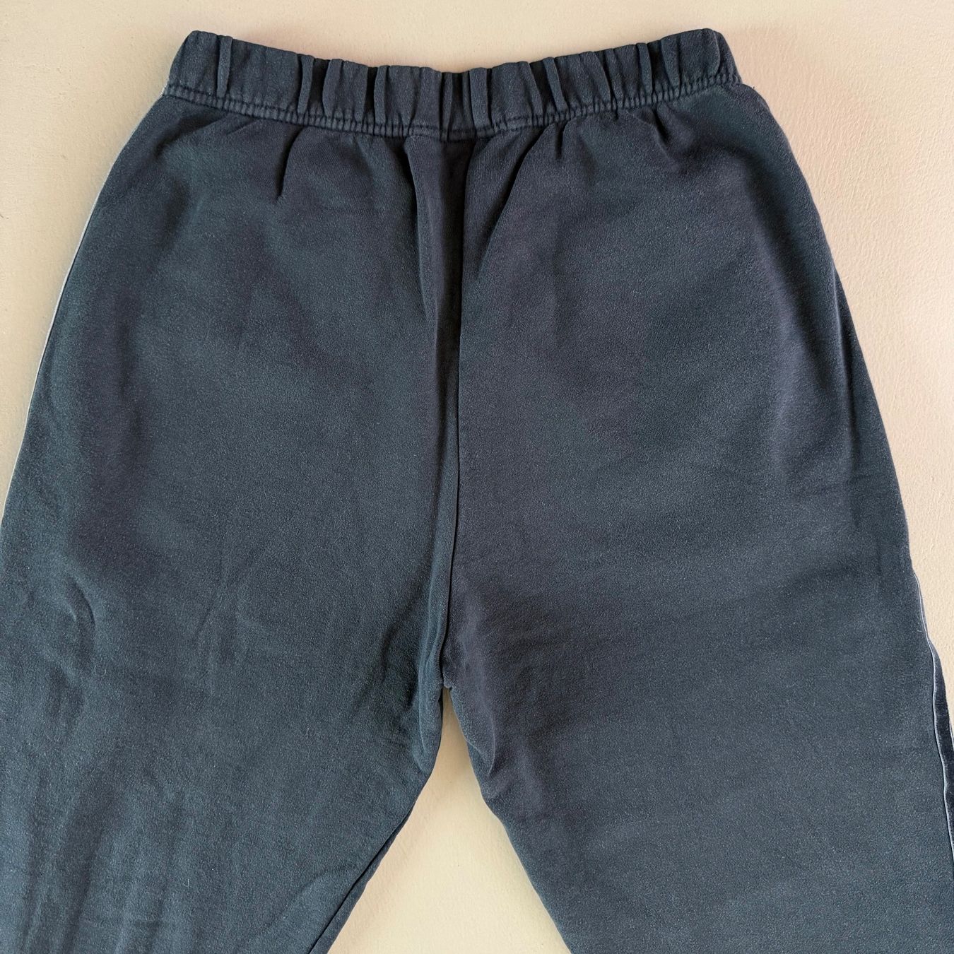 Adidas Pantalons: ADIDAS Jogginghose 🖤 – D'occasion à zürich par vintage12 4
