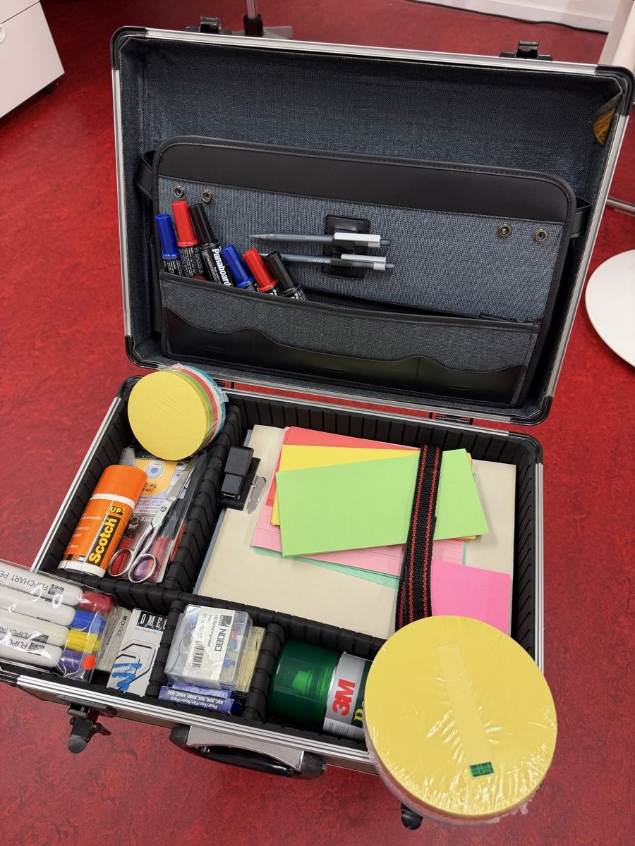 Valigie: Workshop - Koffer mit Zubehör – Usato da Reiden venduto da GJILAN-G