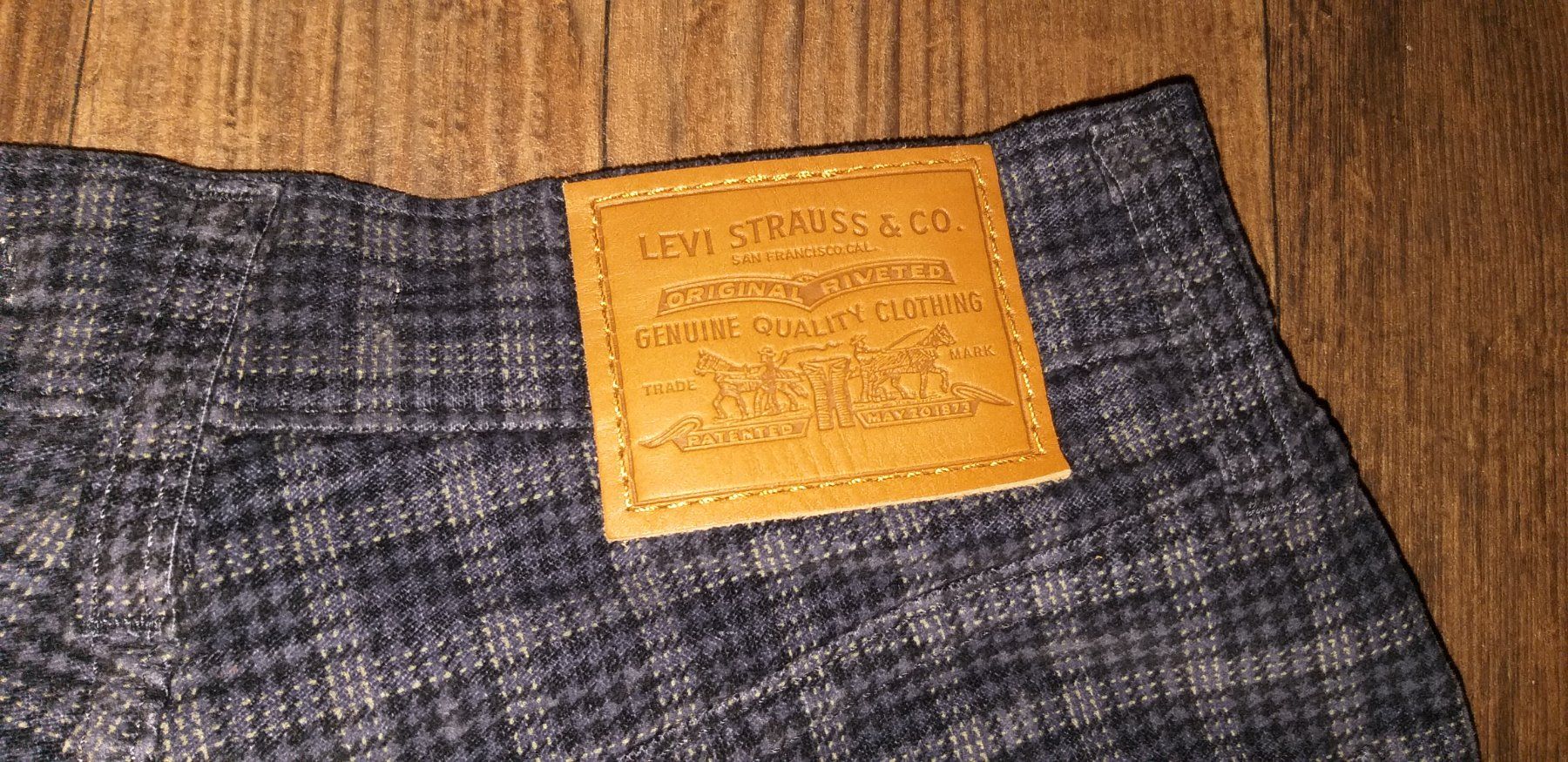 Levi's Jeans: Jeans LEVIS STRAUSS    Taille/Grosse W 27 – Usato da Cossonay-ville venduto da Super-Price-Quality 6