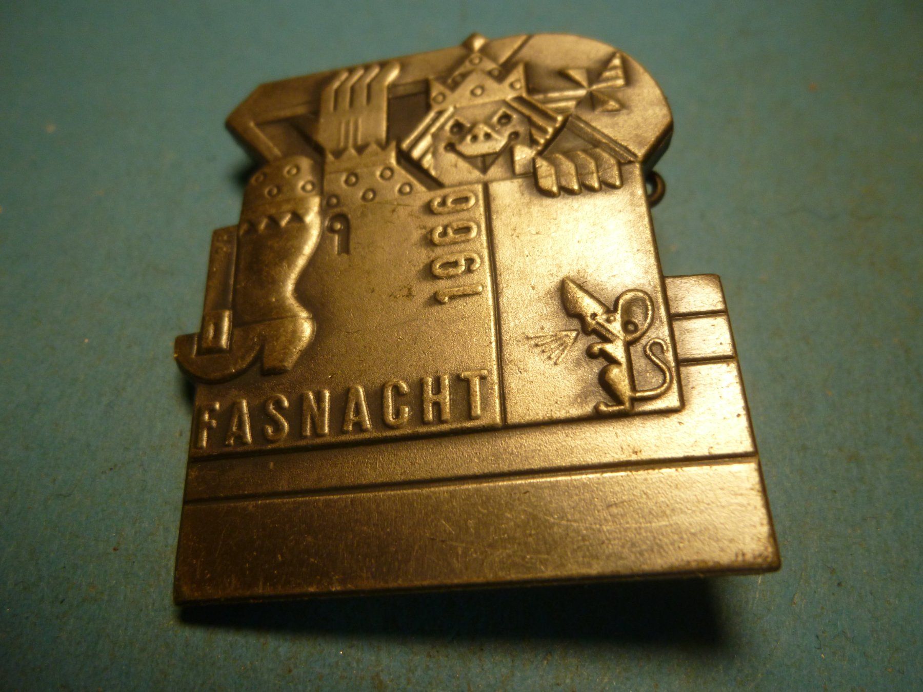 Placchette & Badge: BASEL 1966 SILBER – Usato da Ried (Muotathal) venduto da Mandarin02