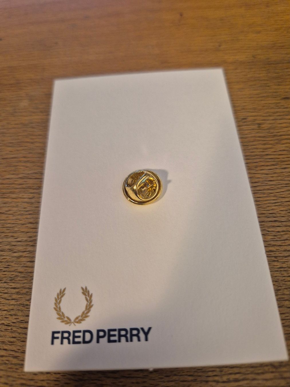 Plaquettes & Badges: Fred Perry Pin – Neuf avec emballage d'origine à Bern par rocker77 1