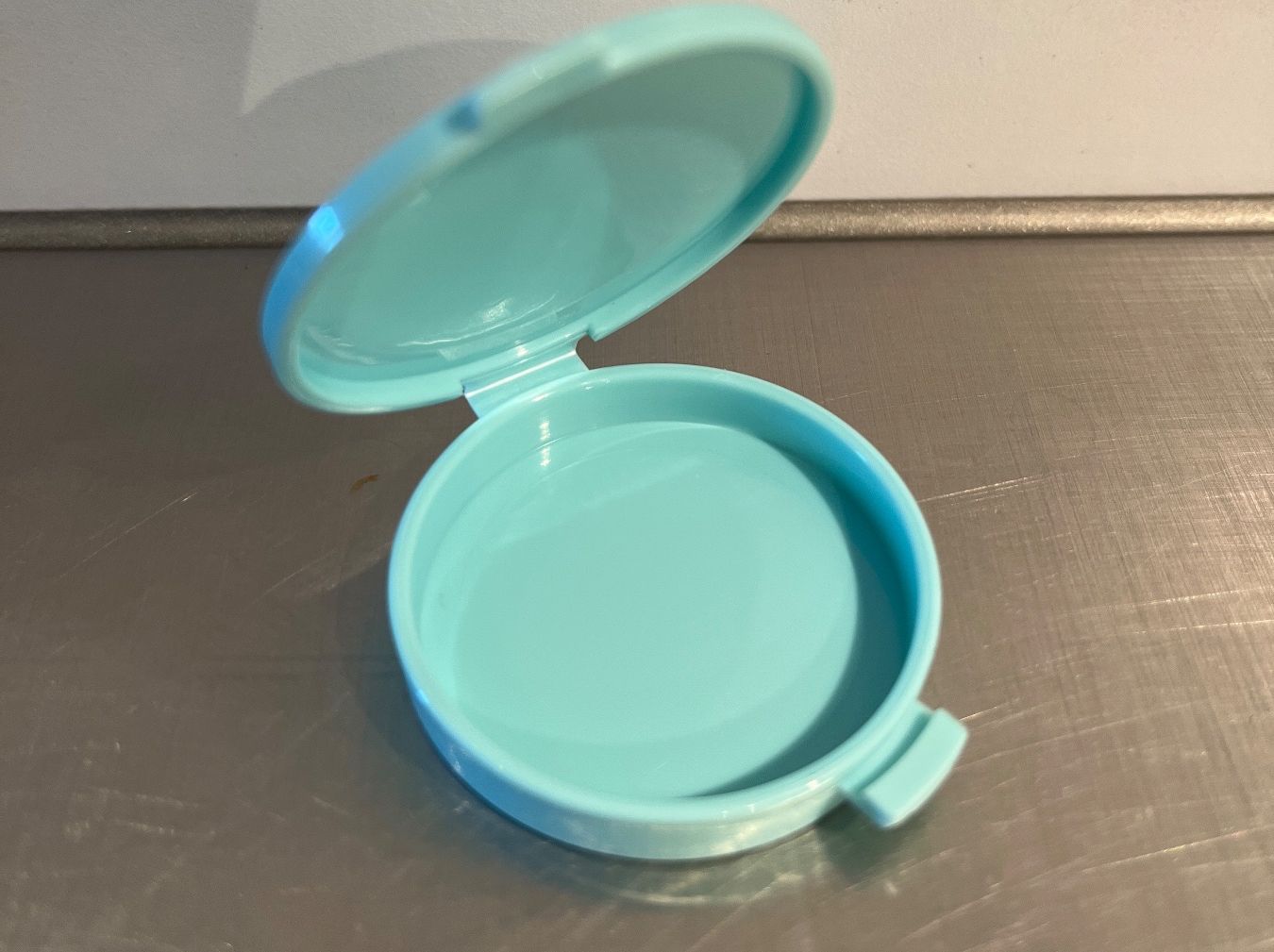 Tupperware Behälter & Ähnliches: Dösli Tupperware Pillendösli – Neu und originalverpackt aus Adetswil von Speedy-Simba 2
