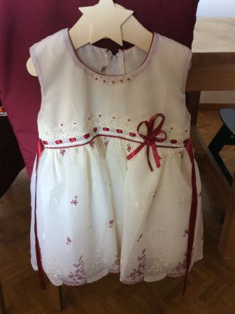 Ensemble de Robe taille 4 + chapeau + veste TOUT NEUF