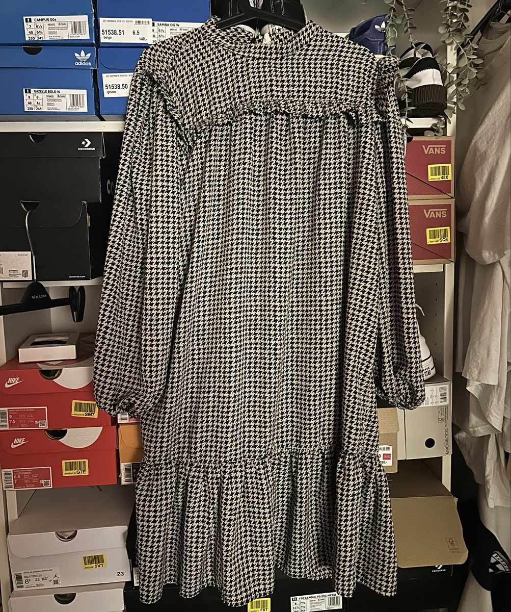 Vestiti: Kleid, EU44 – Usato da Gutenswil venduto da jus_nr7h 4