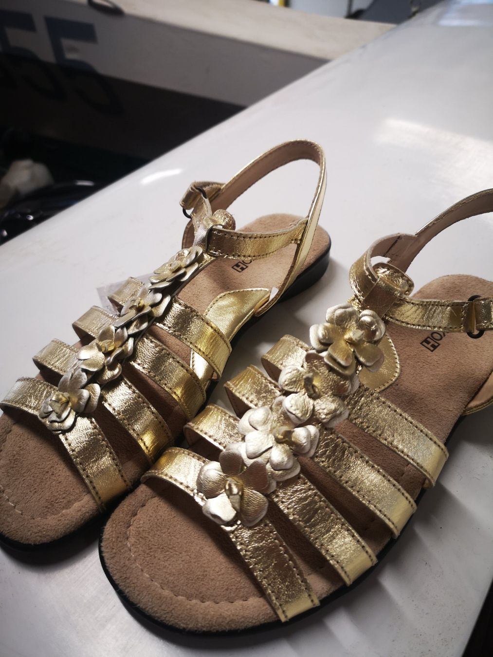 Helvesko Damenschuhe: Helvesko – Neu und originalverpackt aus Möhlin von Highwaytom