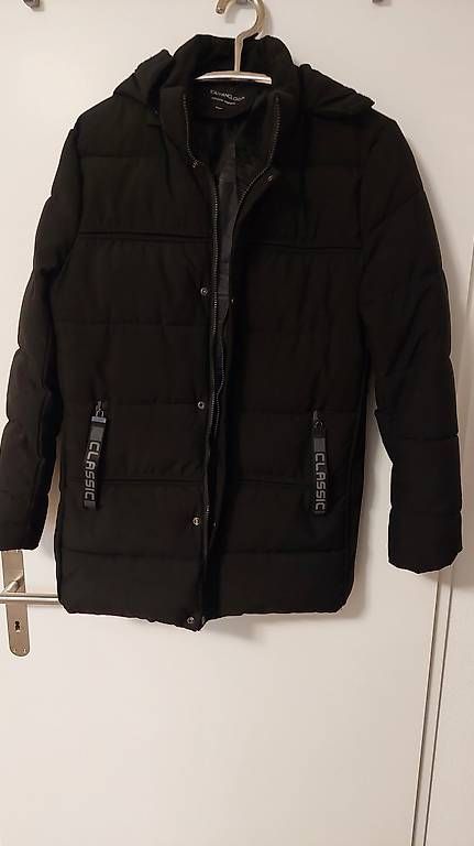 Jacken: Winterjacke schwarz – Gebraucht aus volketswil von laki013