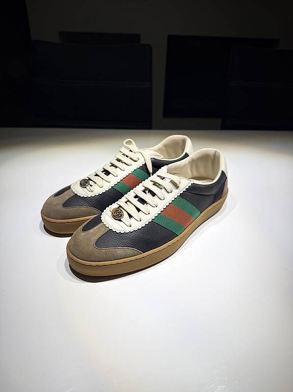 Scarpe da uomo: Gucci Sneaker Grösse 43 – Usato da Kreuzlingen venduto da draude48