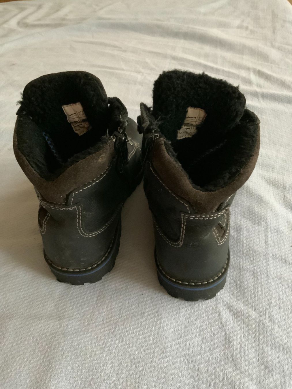 Schuhe für Jungen: Friboo Kinderstiefel Grösse 31 – Gebraucht aus Hombrechtikon von Uptowns 2