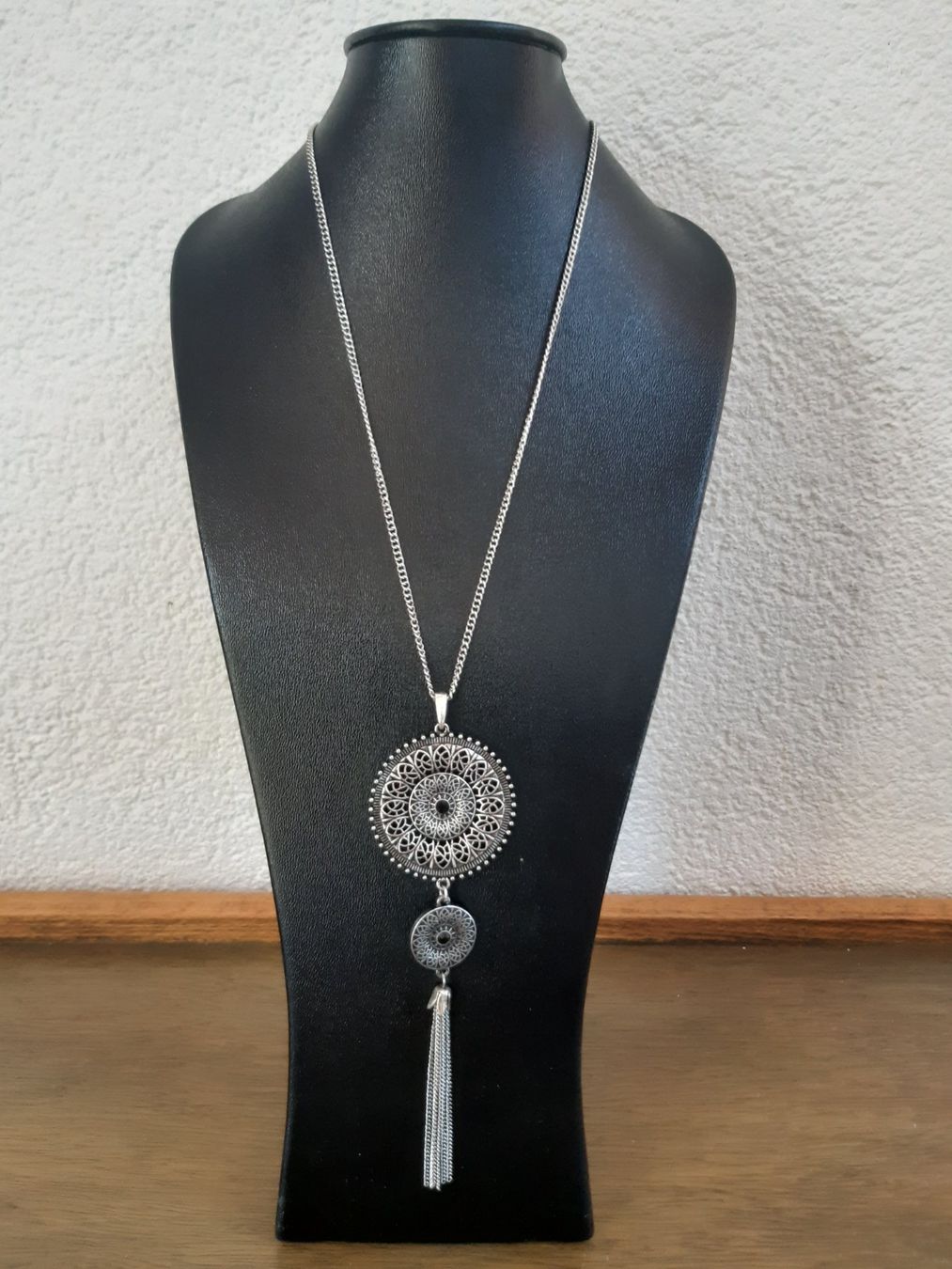 Catenine: Très beau Collier avec Pendentifs - Neuf – Usato da Meinier venduto da Gattuso22