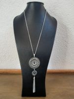 Très beau Collier avec Pendentifs - Neuf