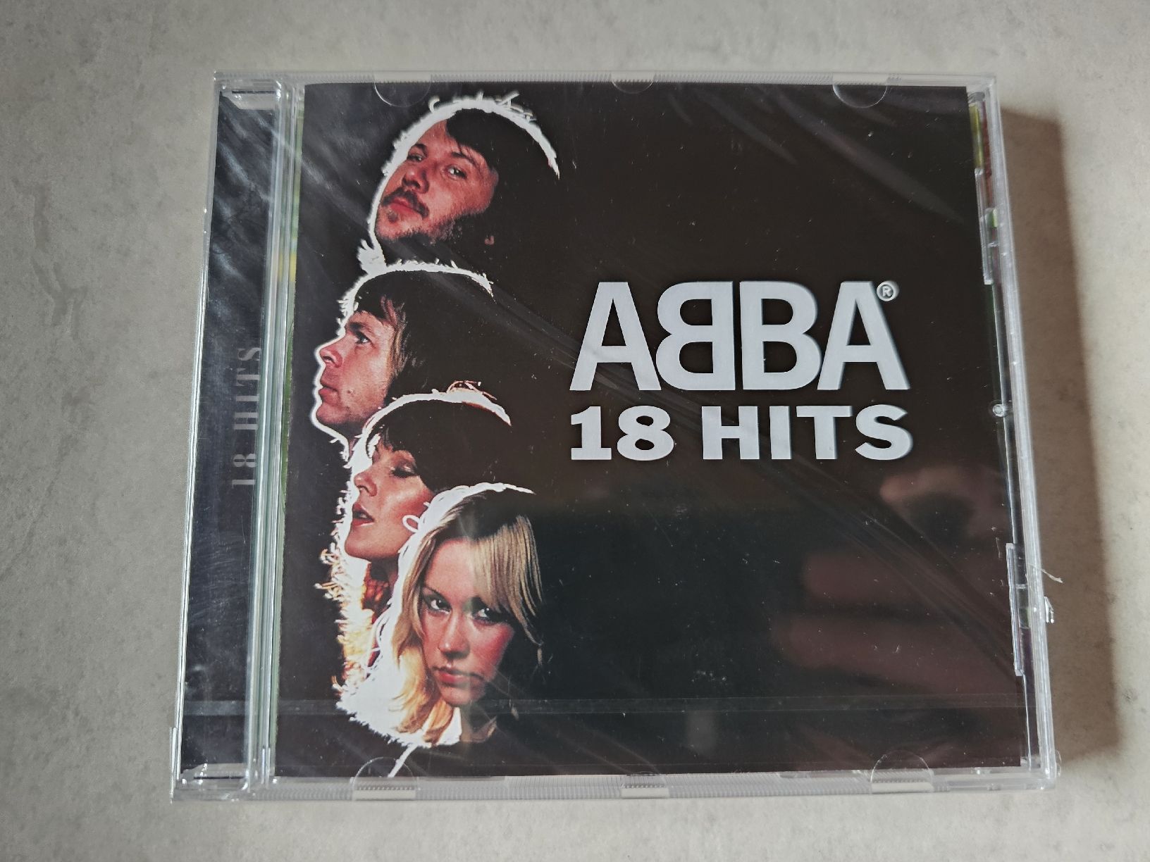 CD: ABBA  -  18 Hits  /  Fabrikneu – Nuovo e nell'imballaggio originale da Schneisingen venduto da backstore24