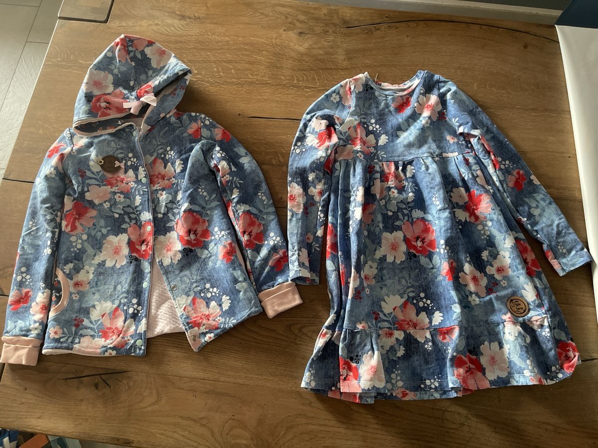 Vestiti & Gonne: Mädchen Set Jacke und Kleid Handmade  – Usato da Täuffelen venduto da Nice800