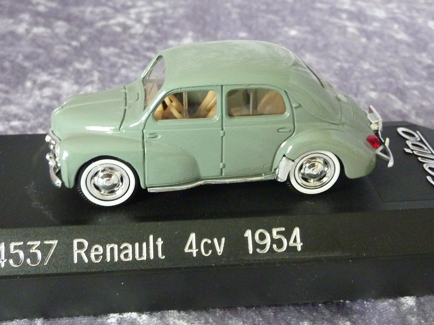 Renault Modellautos: Renault 4cv 1954  1:43 – Neu und originalverpackt aus Dürrenäsch von modellautos4you 3