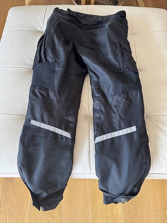 Hosen: Pantaloni da moto – Gebraucht aus Locarno von pat_gtn8 1
