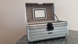 Rimowa Kosmetikkoffer Aluminium silber guter Zustand
