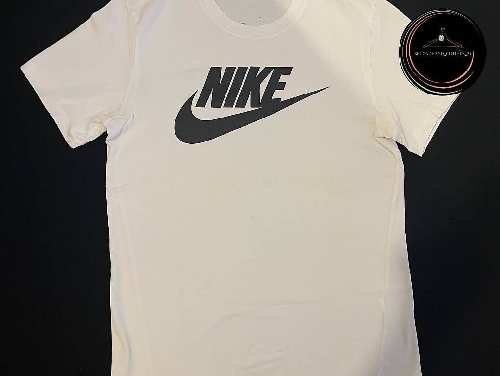 T-Shirts: Damen T-Shirts – Gebraucht aus Chur von Kikanecken 1
