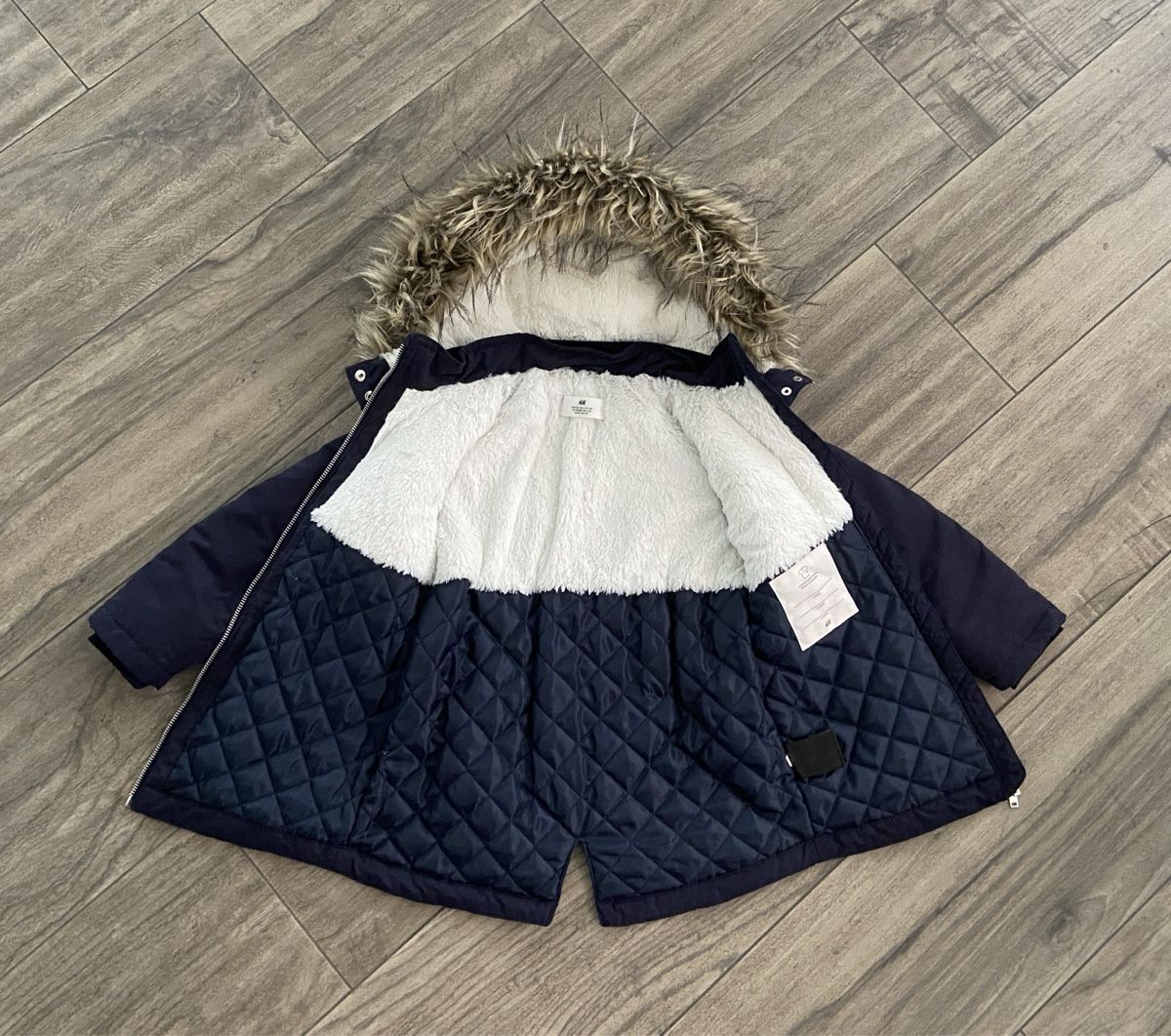 H&M Giacche & Cappotti: Wattierter Parka - Grösse 116 – Usato da Pfäffikon ZH venduto da Mihu79 2