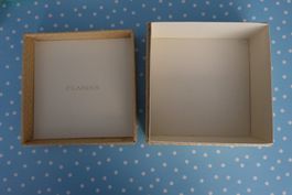 ältere Clarins Geschenkbox, leer Flechtwerk beige-gelb
