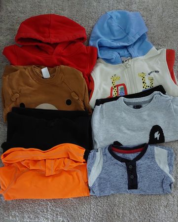 7 Pullover und Hoodies für Kinder diverse Farben Gr 86-92