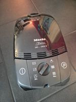 Miele Staubsauger Torino 2000W mit Zubehör S712-1