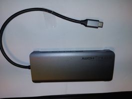 USB C Hub mit HDMI und USB 3.0 Anschlüssen