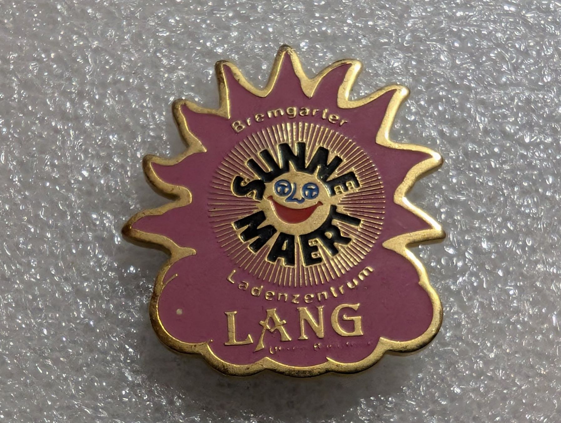 Plaquettes & Badges: Ansteckpin 244: Bremgarter Ladenzentrum Lang – D'occasion à Oppligen par Pin-Fall-Shop