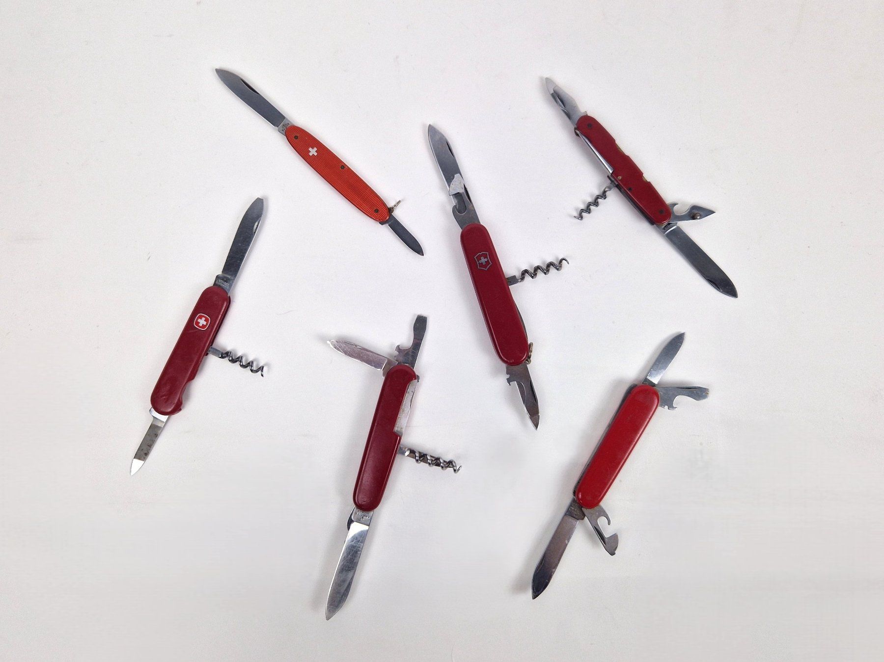 Victorinox Couteaux de poche: Verschiedene Sackmesser im 6er Set – D'occasion à Basel par Restwert_Basel 1