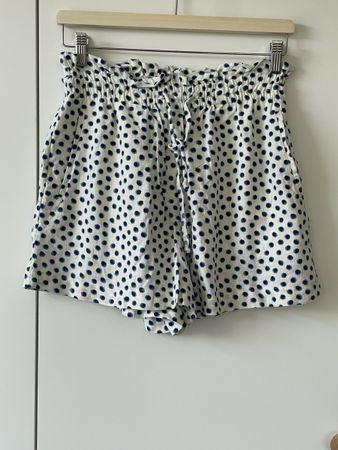 H&M Leichte Sommer-Shorts Gr. S – Punkte / Viscose-Leinen