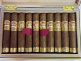 Romeo y Julieta Linea De Oro Hidalgos 2021 VINTAGE / Zigarre