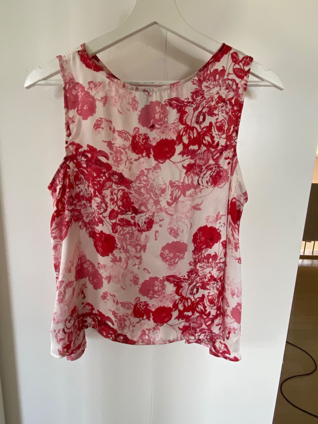 Tops: Damen Top Blumenmuster Weiss Rot – Neu (gemäss Beschreibung) aus Oberrieden von mar_8vmz 7